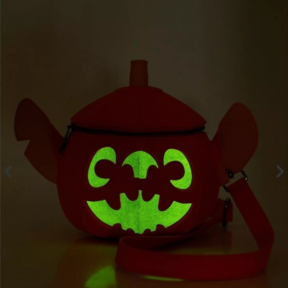 Loungefly X Disney Figural Stitch Jack o lantern  glow in the dark Crossbody🎃🎃 - Picture 3 of 13